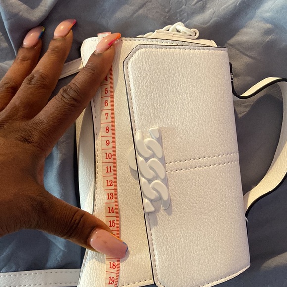 White bag with small handle and cross strap - Picture 2 of 3